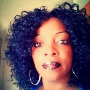 Meet your Posher, Mae